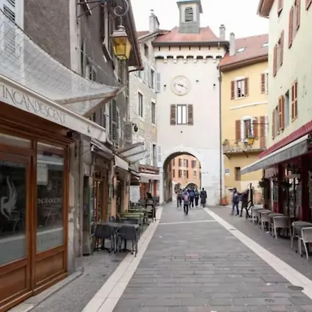 Apartment Charm In The Heart Of The Old Town *